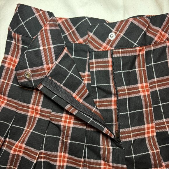 H&M Red/Black Pleated Plaid Skirt, Size 6, Preppy, 90s, Y2K - Picture 3 of 7